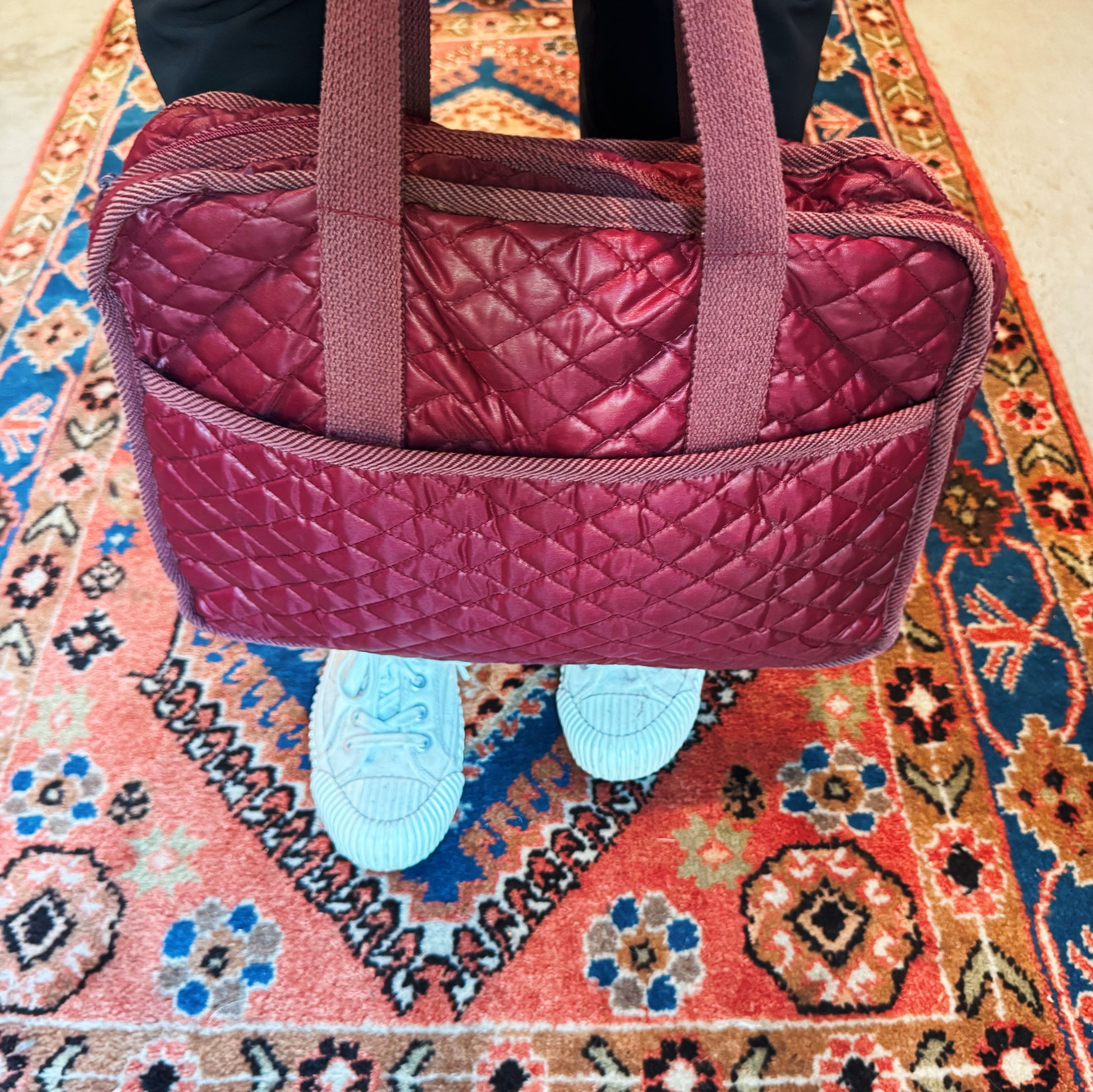 QUILTED SPORTY BAG - BURGUNDY NYLON