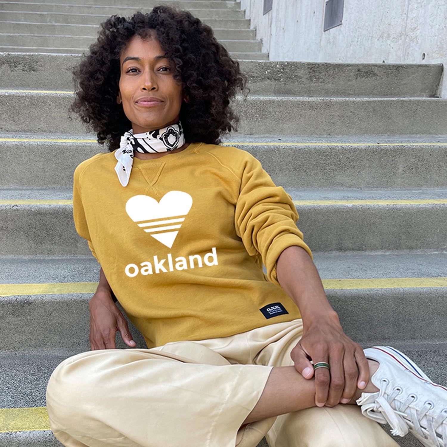 O.N.W. HEART CREW NECK SWEATSHIRT - CURRY YELLOW