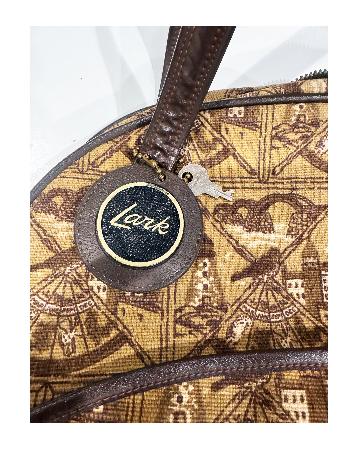 VINTAGE TRAVEL BAG - PRINTED CANVAS